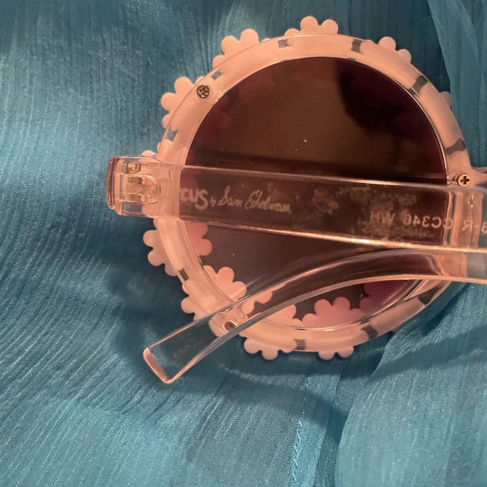 Daisy Floral Round Sunglasses - White & Yellow
